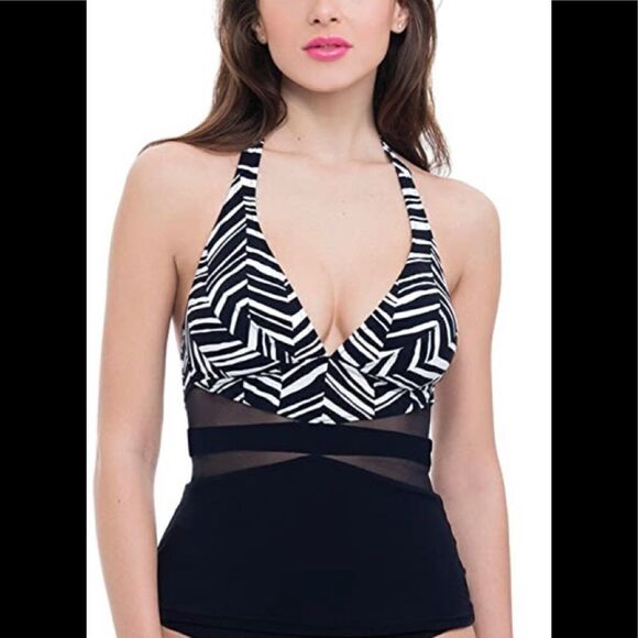 PROFILE black and white tankini top. NWT - Picture 14 of 16